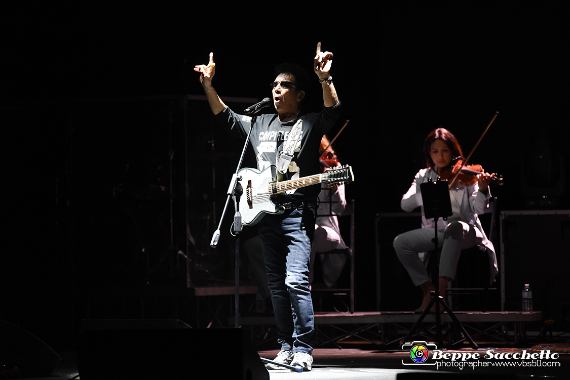 VBS_3913 - Concerto Edoardo Bennato - Peter Pan Rock 'n' Roll Tour.jpg